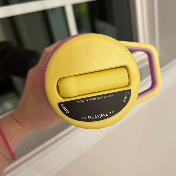 Brand New Limited Edition Brumate Rotera 35 ounce Cabana - Picture 3 of 4